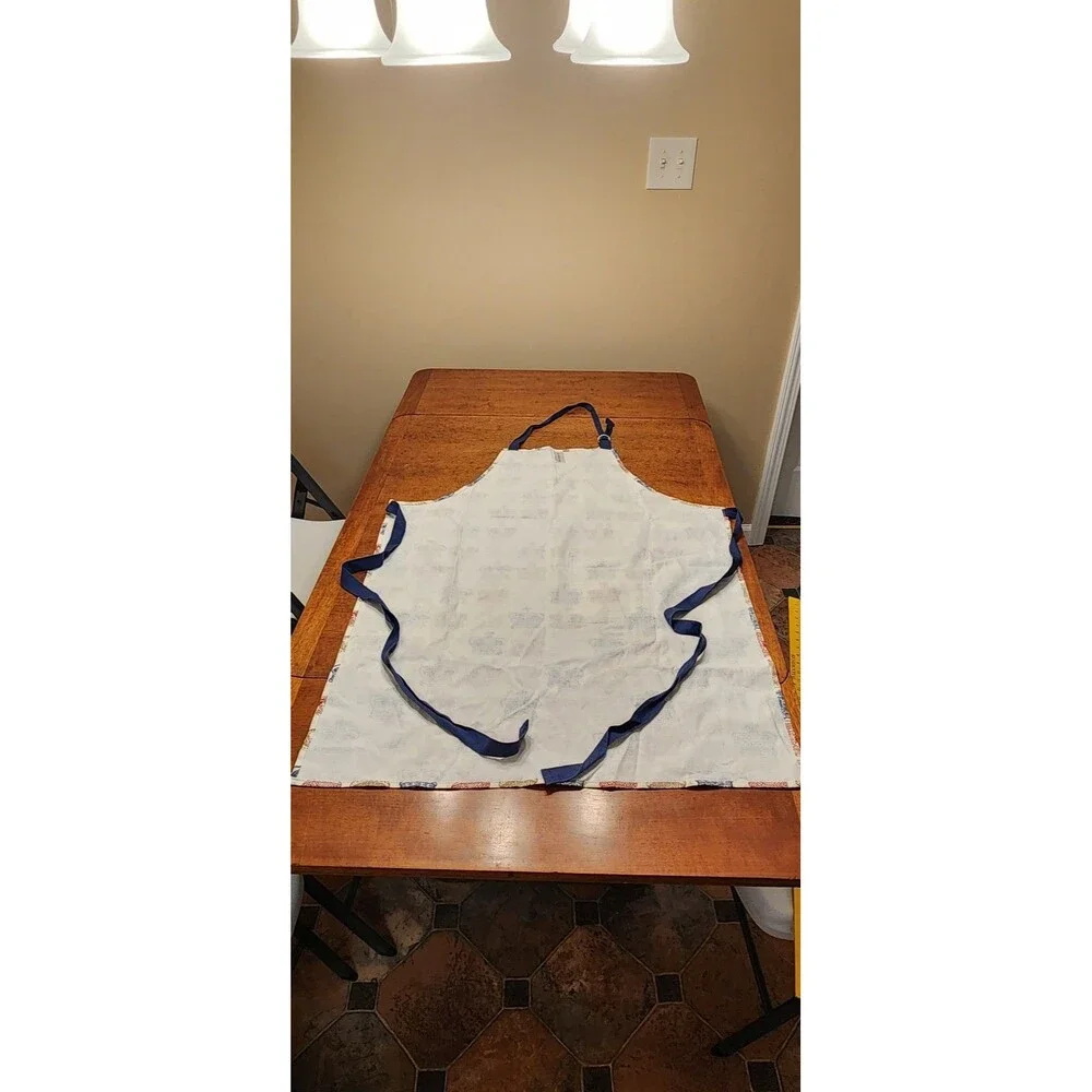 Vintage Crown theme apron red blue gold